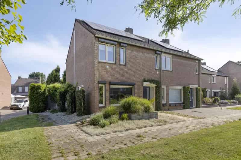 Huis Te Koop , 25, Burgemeester Lambertstraat, Eijsden, Limburg