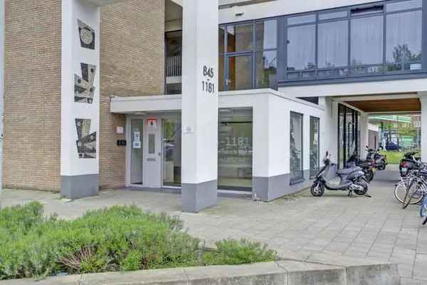 Zonnig 5 Kamer Appartement Sloterplas 76m2 Balkon Energielabel A