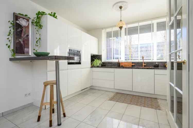 Luxe 2-onder-1-kapwoning Almere Buiten Instapklaar