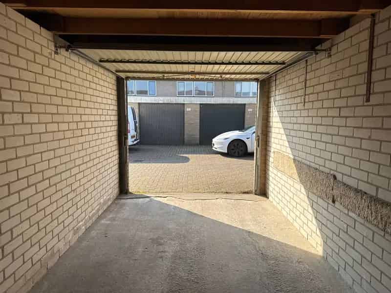 Garagebox Arnhem Drentesingel 15m2