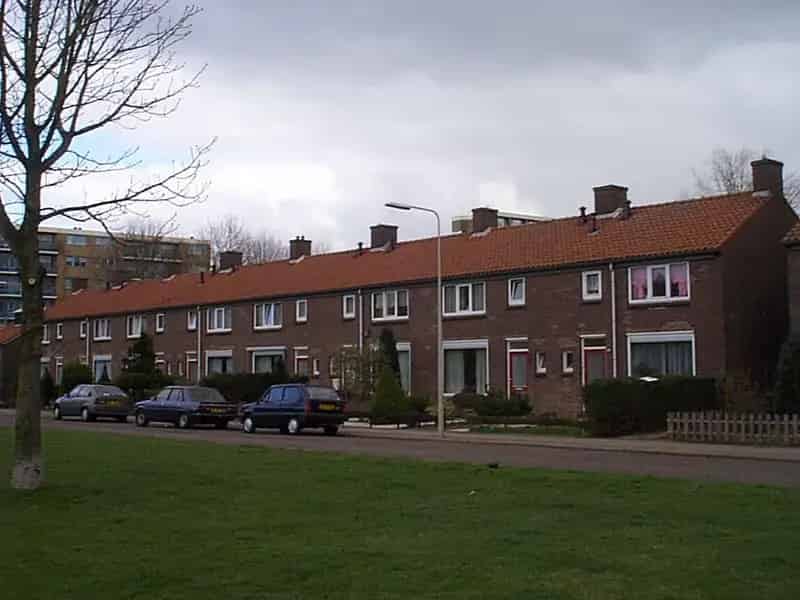 Klaproosstraat 5: Ruime woning voor 3 personen nabij winkels en OV
