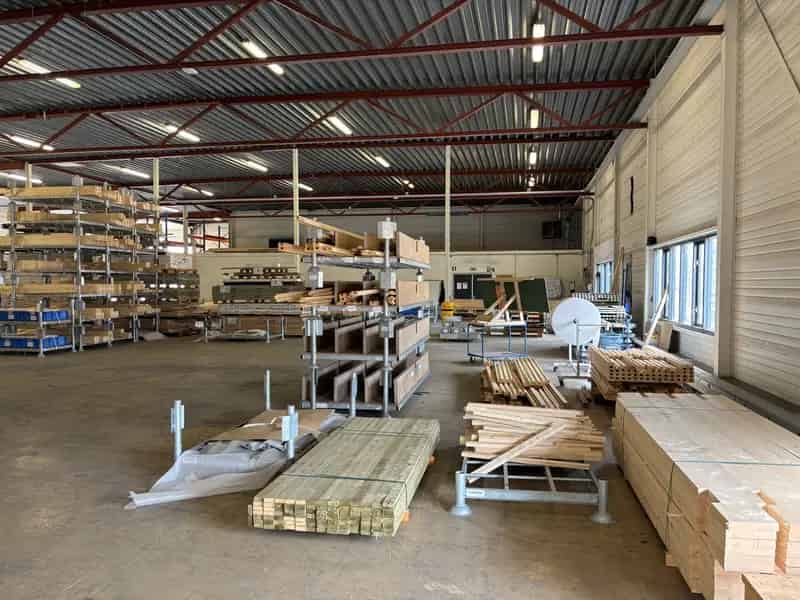Bedrijfshal Almelo te koop 1400m2 Kantoorruimte Bedrijvenpark Twente