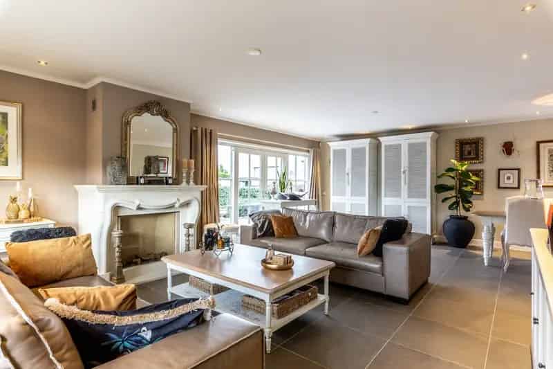 Luxe Villa Aalsmeer: 3 slaapkamers, Praktijkruimte, Grote Tuin