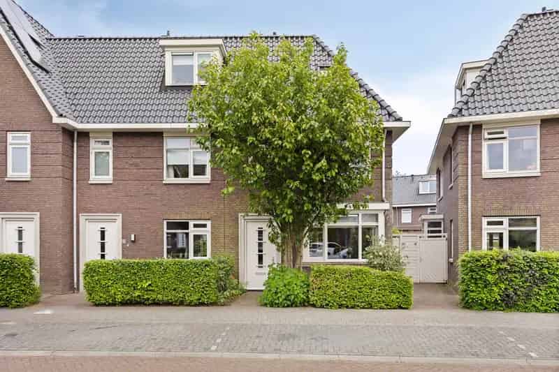 Moderne Hoekwoning te Koop Huis ter Heide 4 slaapkamers