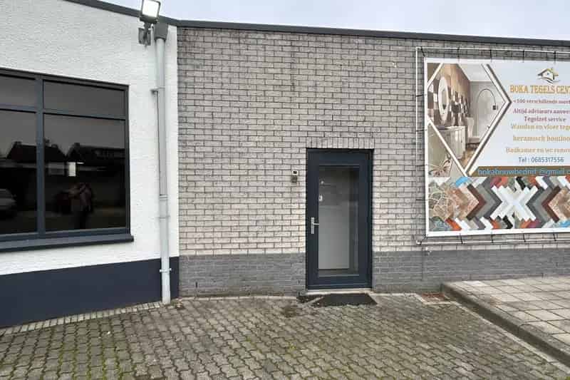 Bedrijfshal Hengelo 137m2 te huur Berfloweg
