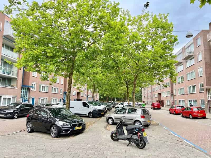 Gemeubileerd 3-kamer appartement Amsterdam Zuidoost 84m²