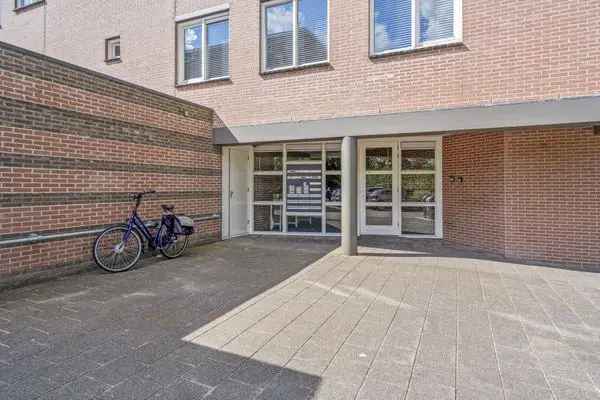 Ruim appartement Heerenveen Hoflaan 2 slaapkamers terras