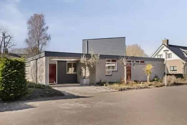 Levensloopbestendige woning Noordhoek 5 slaapkamers 2 badkamers grote tuin