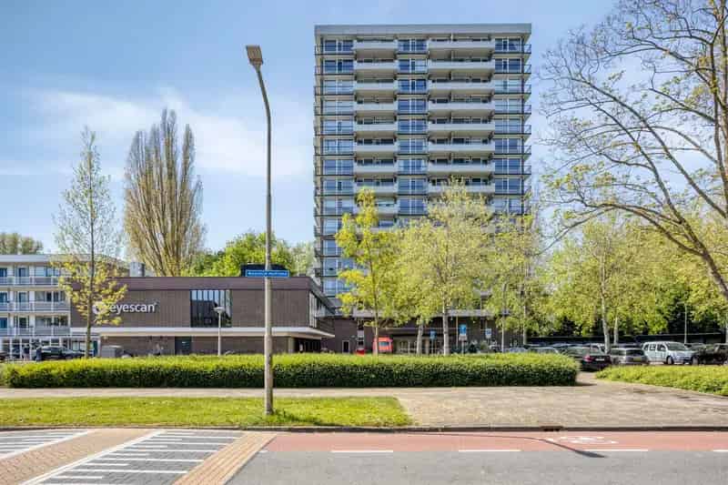 Ruim 3-kamerappartement Amstelveen 83m2 Balkon West