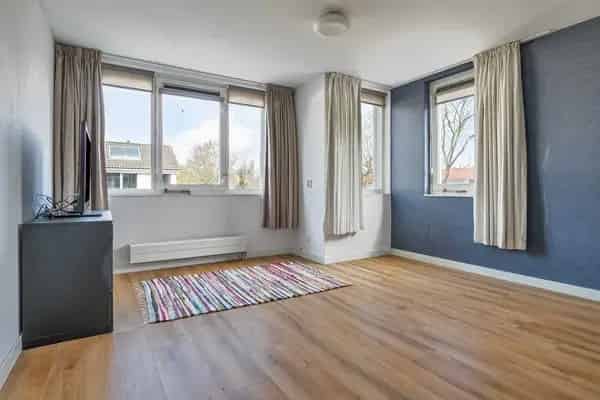 Ruime Hoekwoning Rotterdam Terbregge 5 Slaapkamers 2 Badkamers Tuin