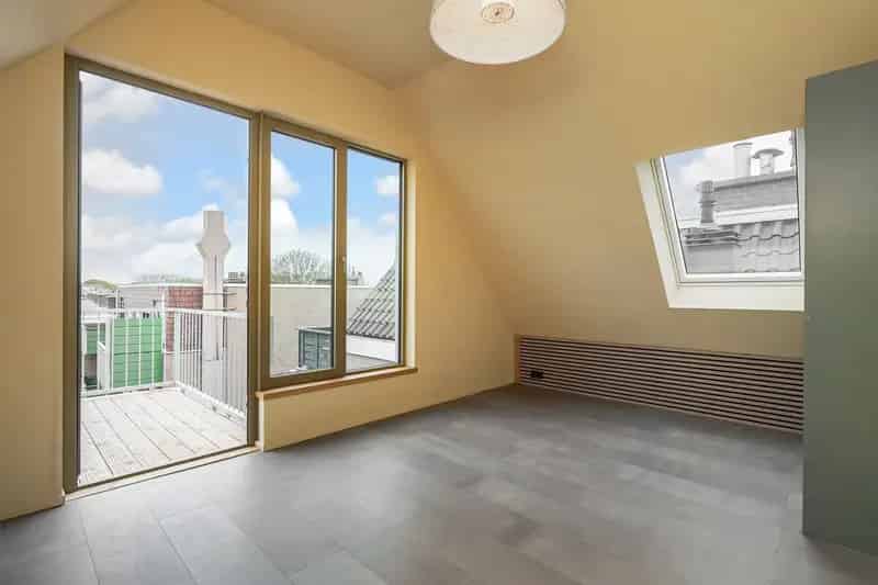 Duurzame Bovenwoning nabij Station Den Haag Hollands Spoor