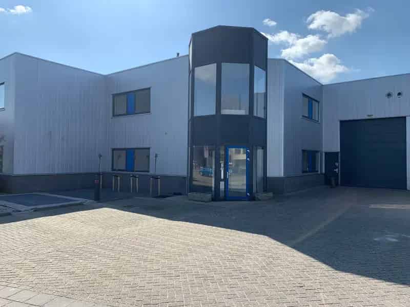 Bedrijfshal Zaandam | Zoek bedrijfshallen te huur: Ronde Tocht 32 1507 CC Zaandam 