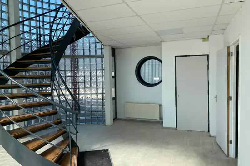 Bedrijfshal Utrecht 1150m² te Huur - Nieuw Overvecht