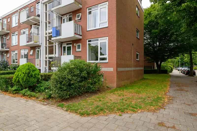 3-Kamer Appartement Leiden - gerenoveerd - 2 balkons