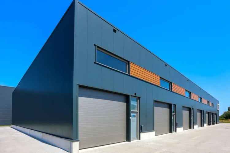 Bedrijfshal te Huur of Koop Beugen 183m²