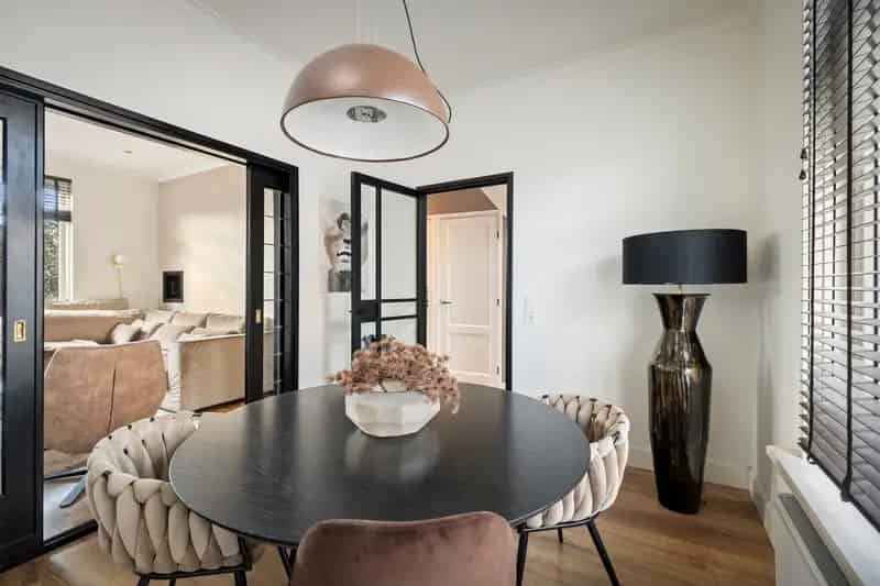 Huis te koop Deventer Tabakswal 3: Sfeervolle en Moderne Tussenwoning