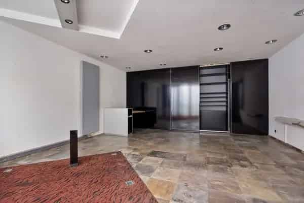 Vrijstaande woning 4 slaapkamers ruime souterrain garage