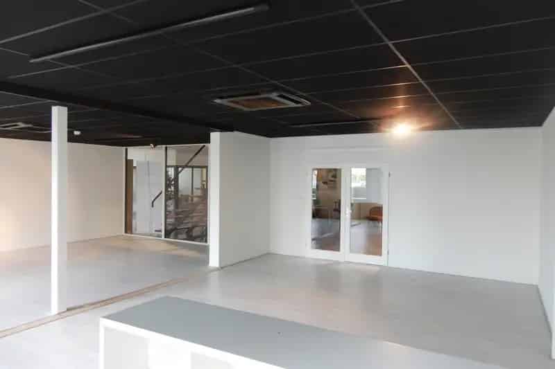 Kantoorruimte te Huur Beusichem 82m2 Showroom Bedrijfsverzamelgebouw