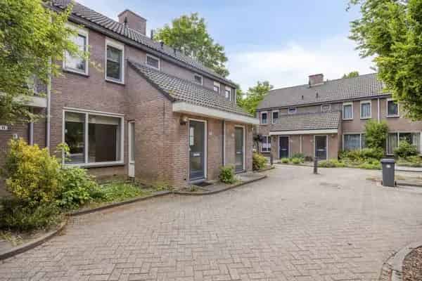 Te Koop Heerlen Ruime woning 3 slaapkamers tuin berging