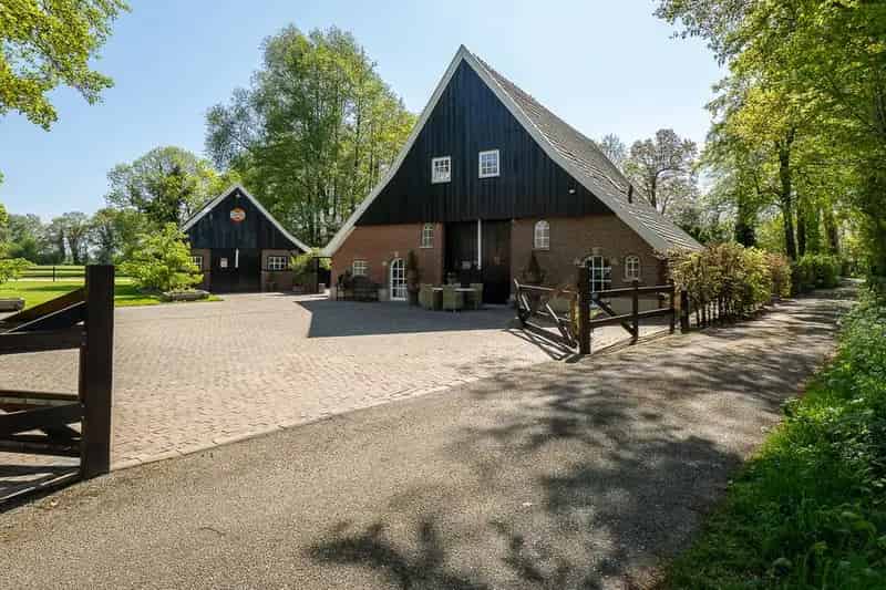 Woonboerderij Usseler Es: Luxe & Historie