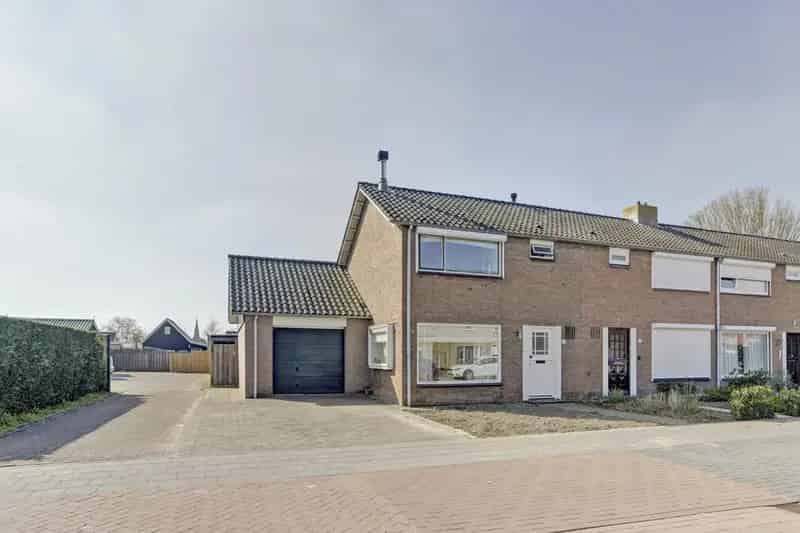 Hoekwoning Krabbendijke 100m2 Garage Tuin 3 slaapkamers