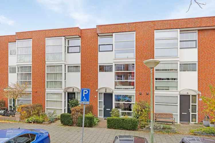 Huis Te Koop in Den Haag, Zuid-Holland