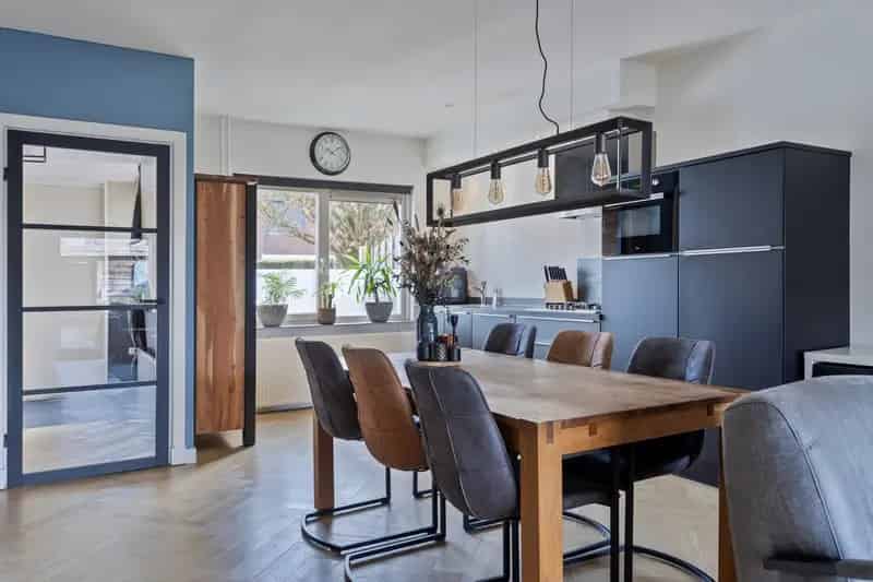 Huis te koop Brummen: Instapklare gezinswoning met 4 slaapkamers en tuin