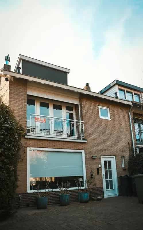 Ruime Hoekwoning Bremlaan Nabij Scholen en Bos