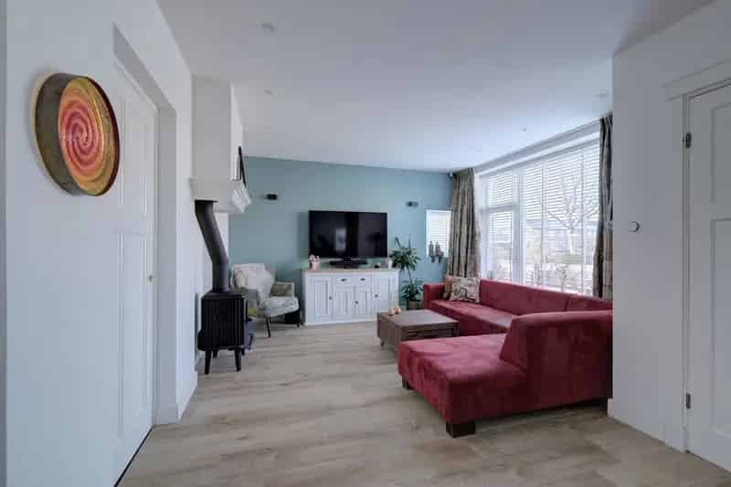Jaren 30 woning te koop: Ruime woning met appartement en B&B