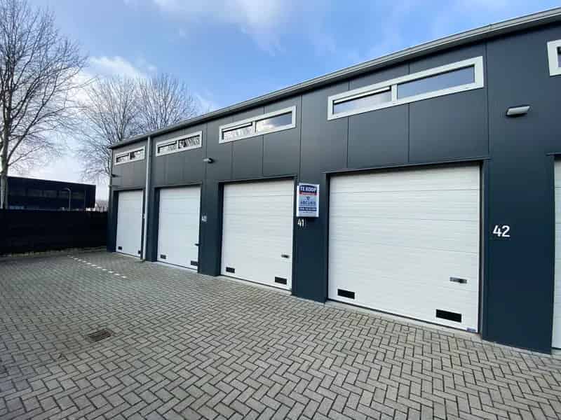 Garagebox Almere Buiten te koop - Luxe afwerking