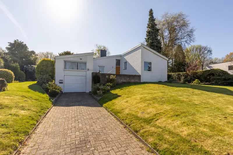 Vrijstaande Bungalow Sittard 1237m2 Perceel 3 Slaapkamers Garage