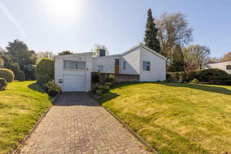 Vrijstaande Bungalow Sittard 1237m2 Perceel 3 Slaapkamers Garage