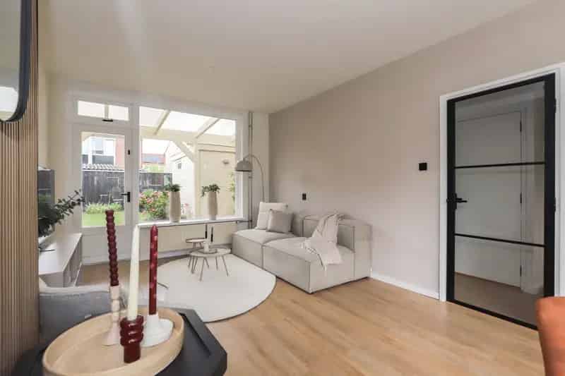 Huis te koop Deest 3 slaapkamers moderne keuken tuin