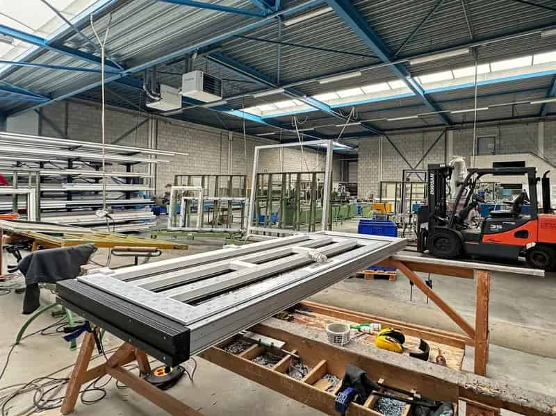 Bedrijfshal te Huur Heemskerk 610m²