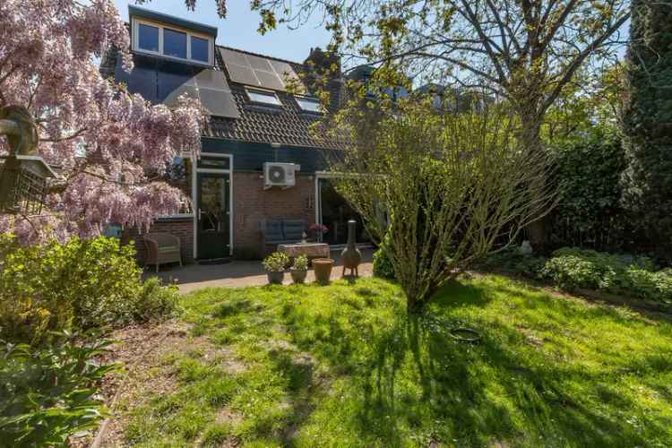 Huis te koop Dordrecht 5 slaapkamers grote tuin zonnepanelen