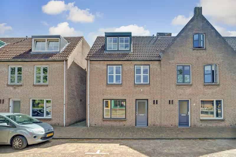 Huis te koop Geertruidenberg 505m3 4 slaapkamers luxe keuken