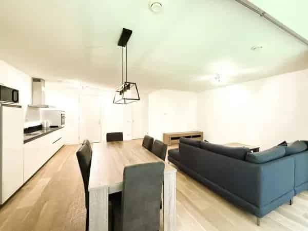 Te Huur: Modern 2 Slaapkamer Appartement Amsterdam Centrum