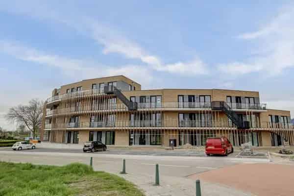 Penthouse Veerse Meer: Luxe appartement met 3 slaapkamers en groot balkon