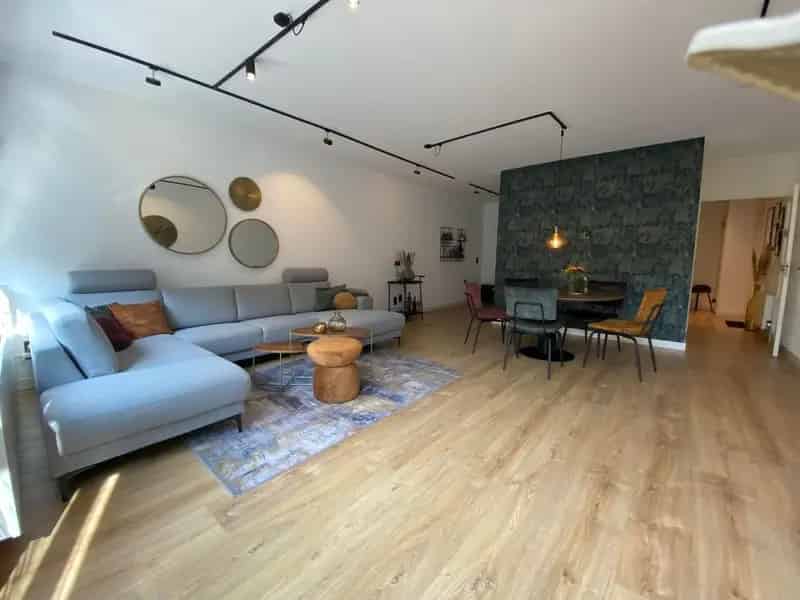 Gemeubileerd appartement De Heeg: 2 slaapkamers, tuin, zonnepanelen