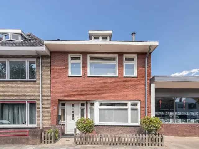 Jaren 30 woning te koop nabij Centrum Terneuzen