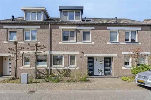 Ruime Instapklare Tussenwoning Haagse Beemden