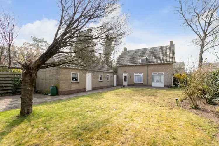 Huis te koop: Anneville-laan 37 4851 CA Ulvenhout (Gem. Breda) 