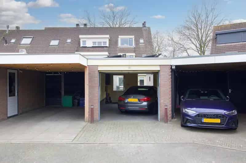 Ruime Hoekwoning Aan Het Water in Bunschoten Spakenburg