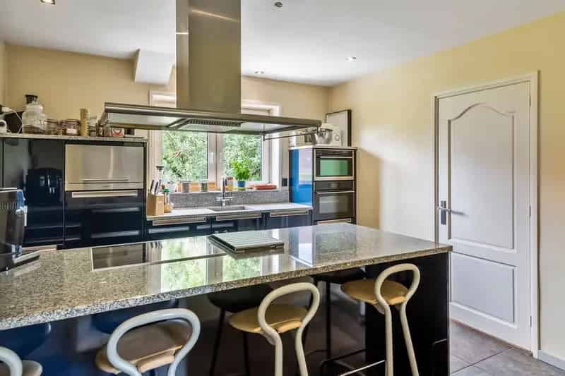 Woonboerderij Varik 5 slaapkamers grote tuin paardenstallen