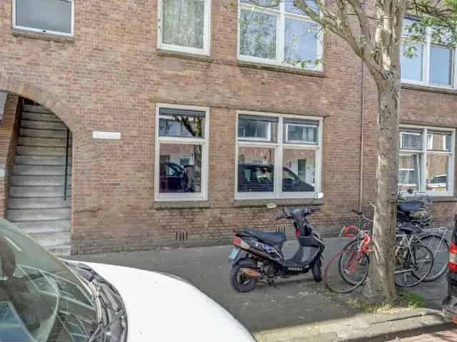 Benedenwoning te koop in de Transvaalkwartier Zuid