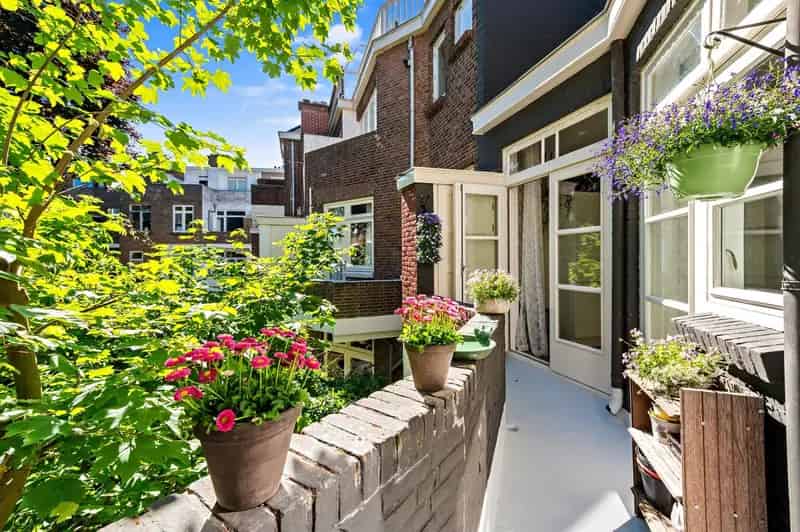 Unieke jaren 30 woning Oud Rijswijk  6 kamer dubbel bovenhuis