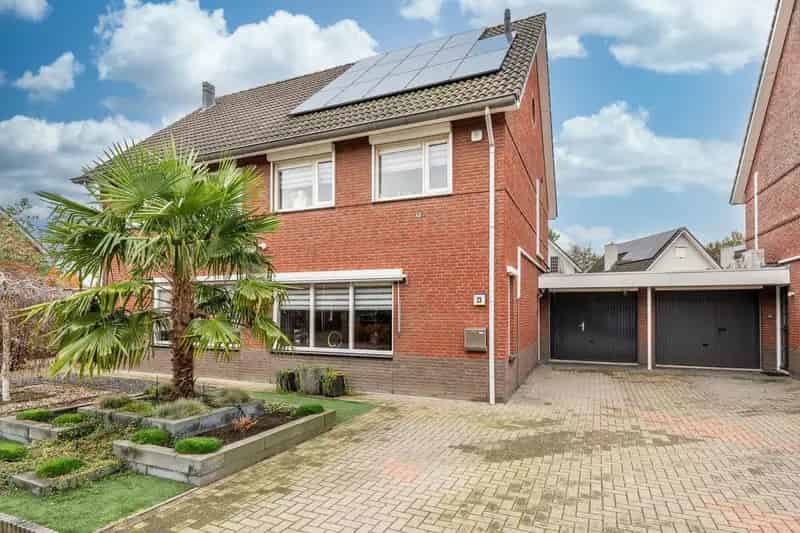 Luxe Tweekapper Dierdonk 4 slaapkamers Zonnepanelen Airco