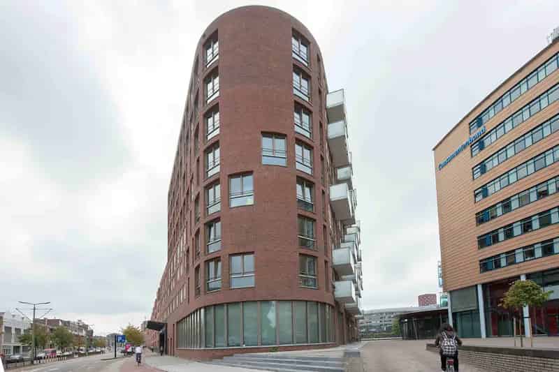 Studentenhuisvesting Enthovenplein nabij Station Hollands Spoor