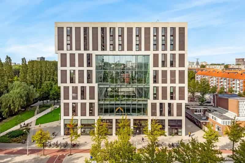Amsterdamse Maisonnette 106m2  Nieuwbouw 3 Slaapkamers Parkeerplaats
