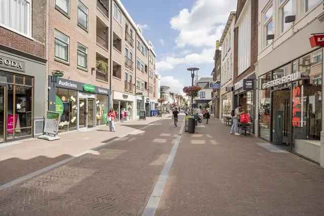 Amersfoort Bovenwoning 3 Kamers 131m2 1928